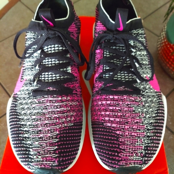 ✅️SOLD✅️NIKE Zoom, 8.5 - Picture 5 of 13